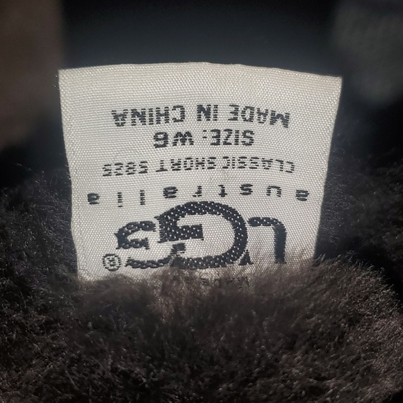 UGG Classic II Short Boot Chocolate Brown 6 - Picture 9 of 11